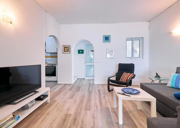 아파트 Centeanes *